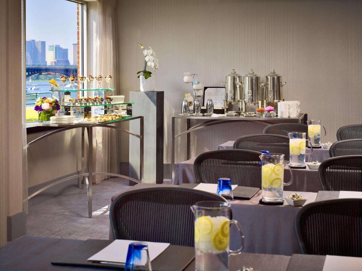 The Royal Sonesta Boston 4*