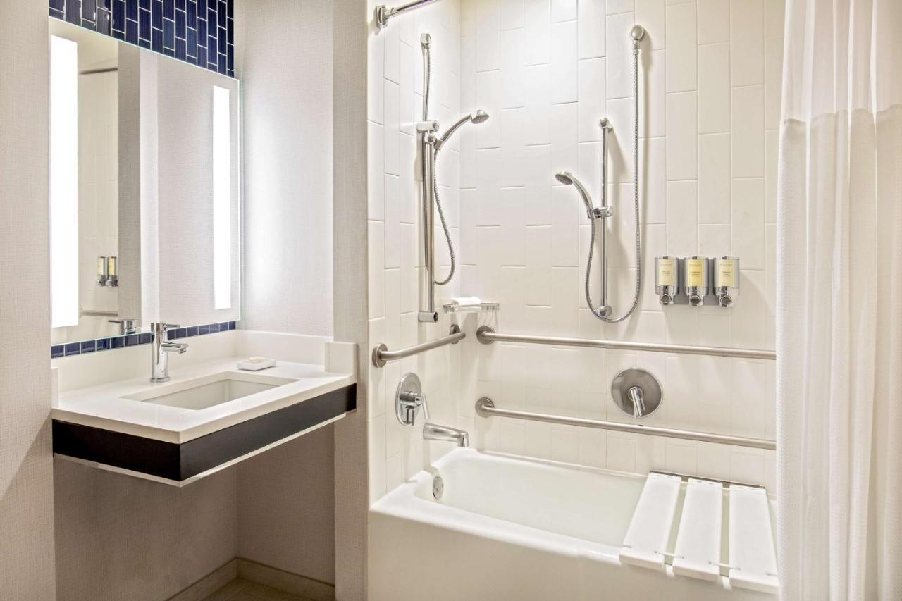 Hotel The Royal Sonesta Boston Cambridge